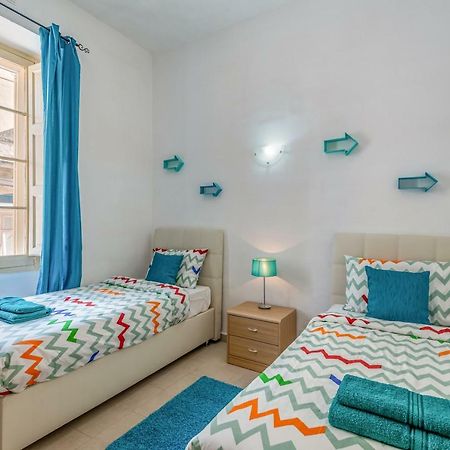 Traditional Maltese Townhouse Hotel Sliema Exterior photo