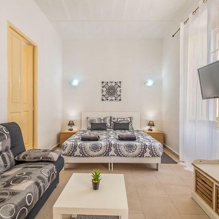 Traditional Maltese Townhouse Hotel Sliema Exterior photo