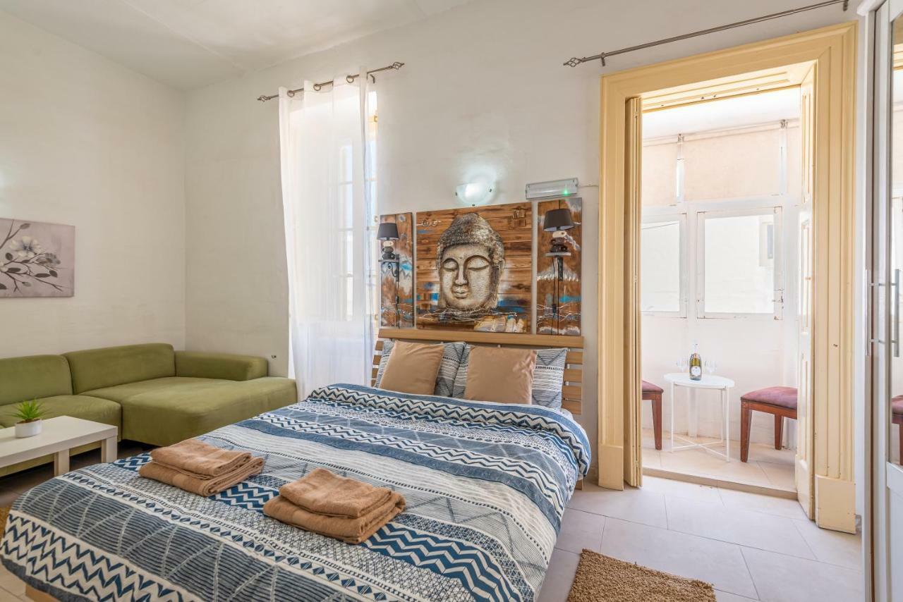 Traditional Maltese Townhouse Hotel Sliema Exterior photo