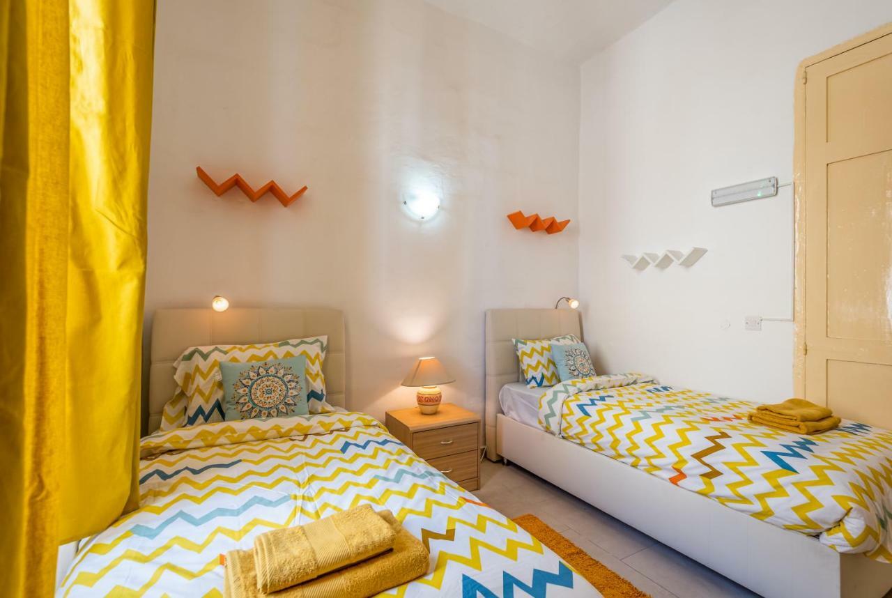 Traditional Maltese Townhouse Hotel Sliema Exterior photo